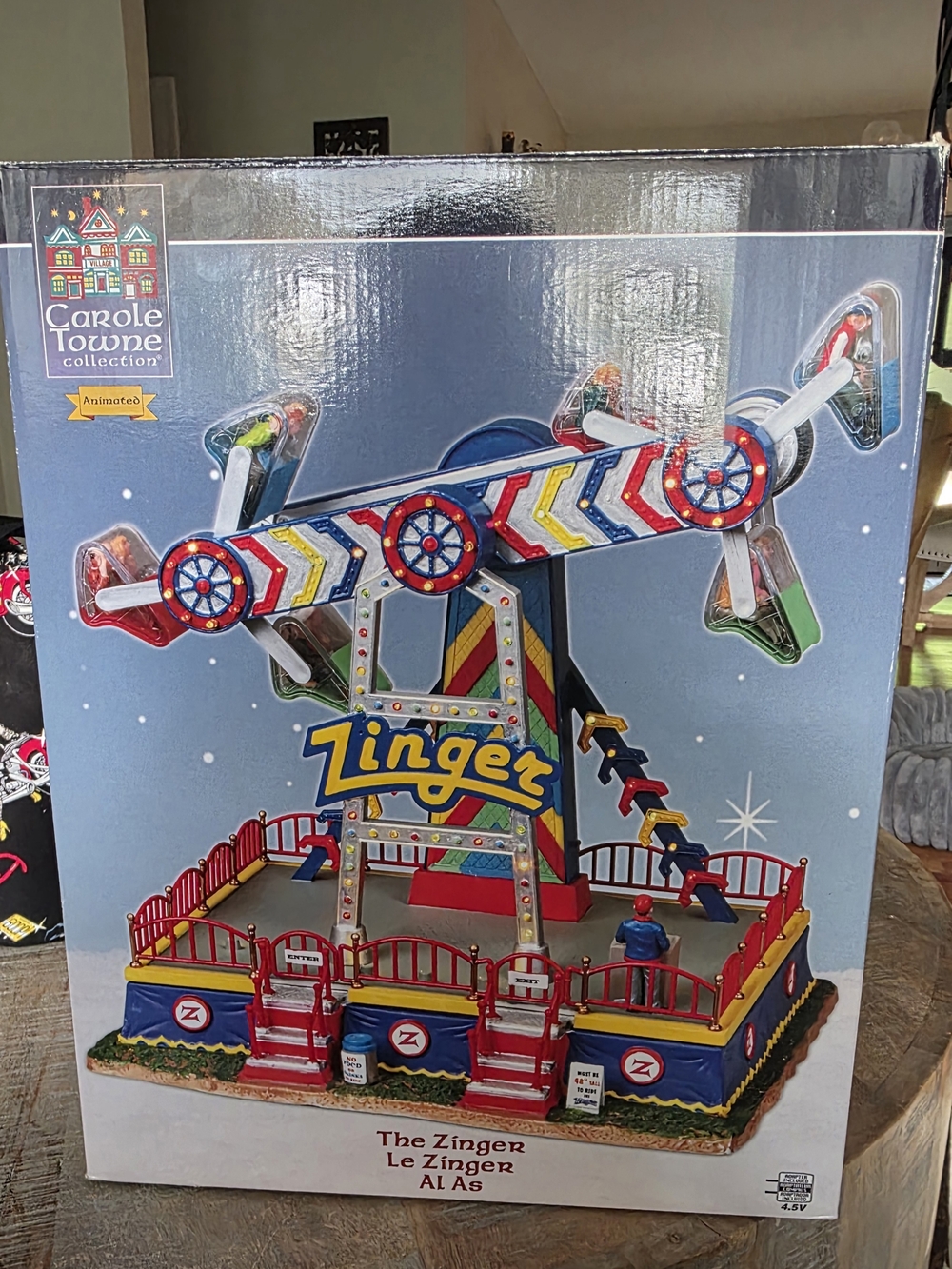 Carole Towne Zinger Animated Lights And Sound Holiday Village.